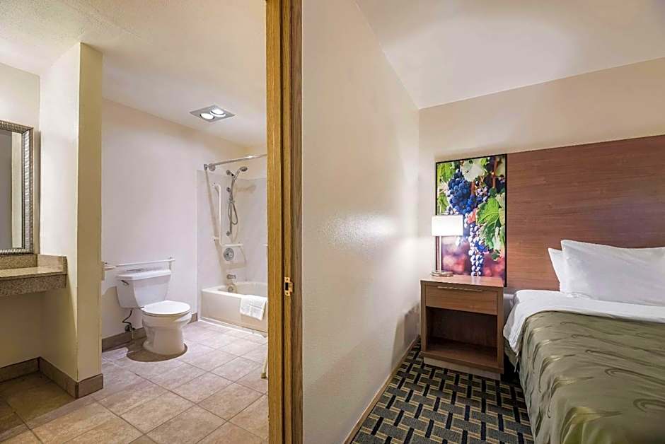 Quality Inn Near Fort Hunter Liggett