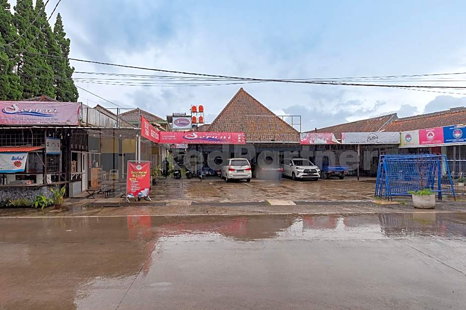 Seruni Guest House Near Alun Alun Lembang Mitra RedDoorz