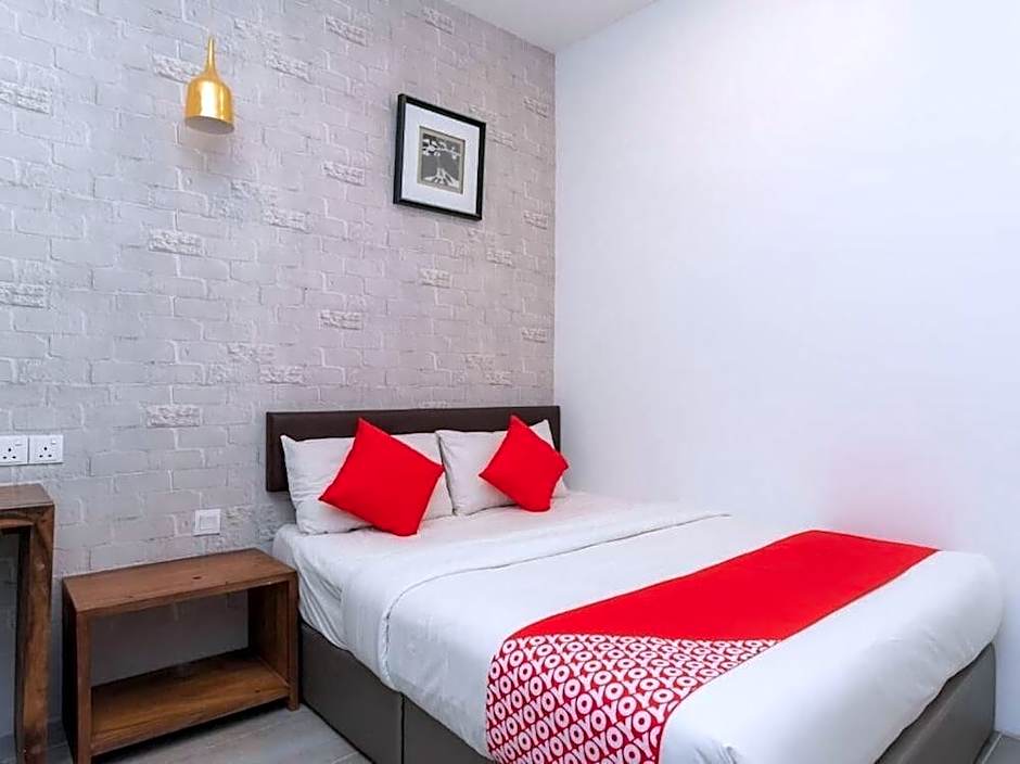 OYO 89355 Big Big Hotel