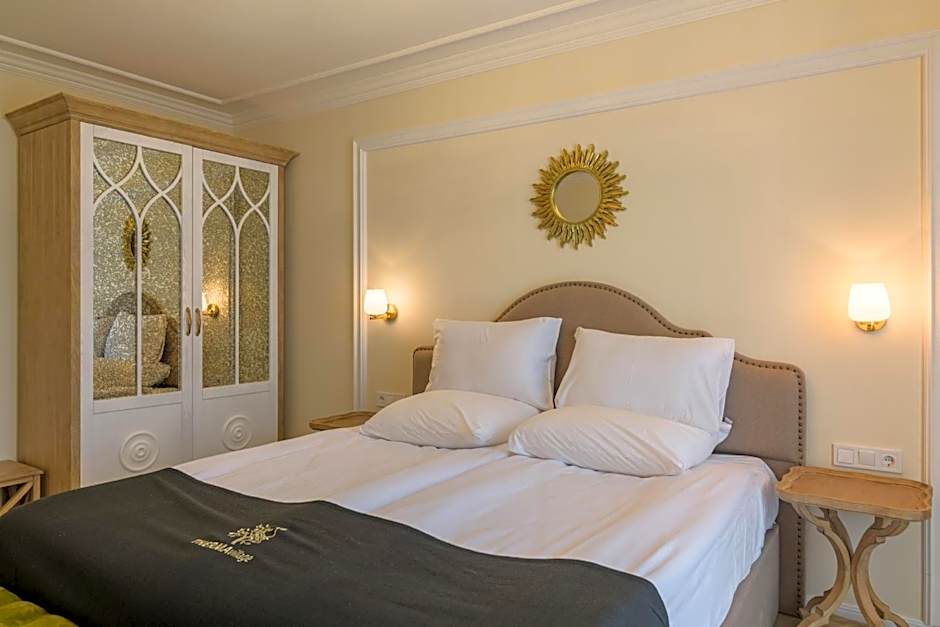 Therma ECO Village