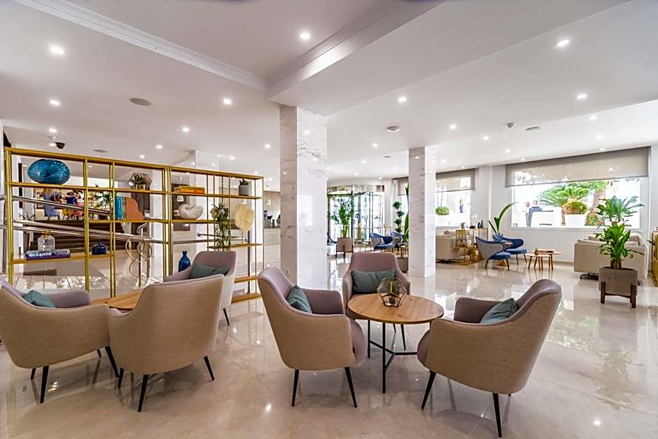 Hotel Las Arenas, Affiliated by Melia