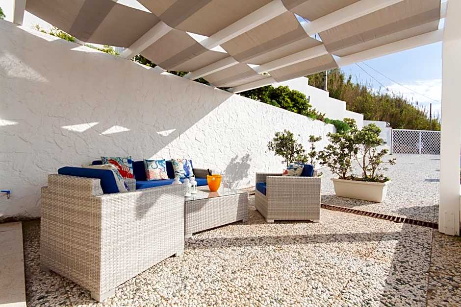 Amira Beach Villa by Le Dhome Sicily