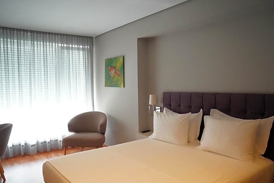 Bougainville Bay Hotel