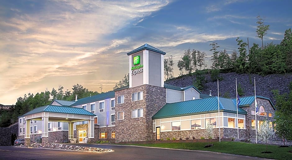 Holiday Inn Express Houghton-Keweenaw, an IHG Hotel