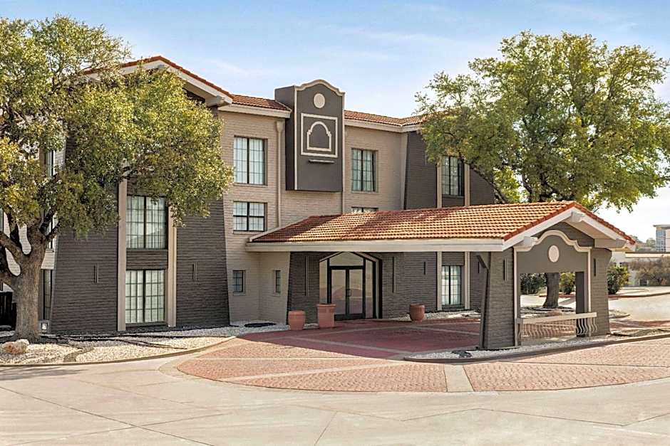La Quinta Inn San Antonio I-35 N at Toepperwein