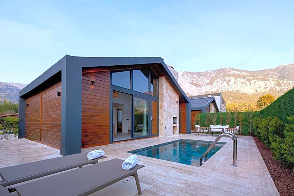 Rota Kilidonia Karaöz Suites&Villas