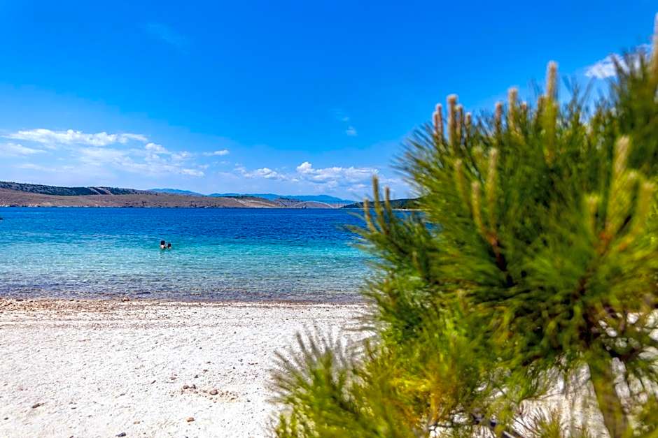 Seaside Guesthouse by JR City Apartments