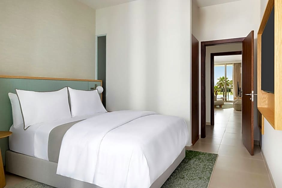 The Westin Salgados Beach Resort, Algarve