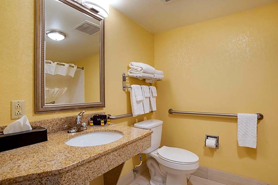 Best Western Plus Oak Mountain Inn