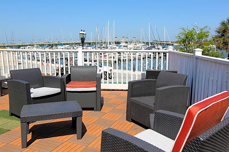 Historic Waterfront Marion Motor Lodge in downtown St Augustine