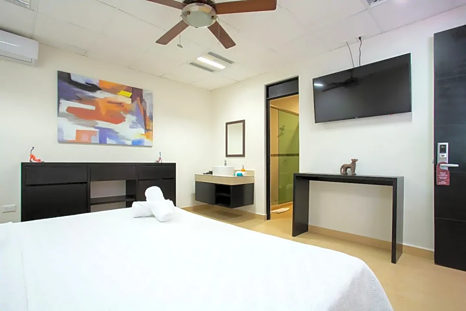Casa Kaoba Hotel & Suites