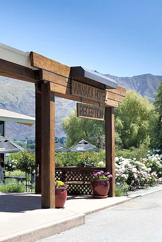 Wanaka Hotel
