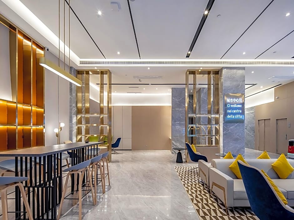 Borrman Hotel Guigang Macaojiang Park High-speed Railway Station