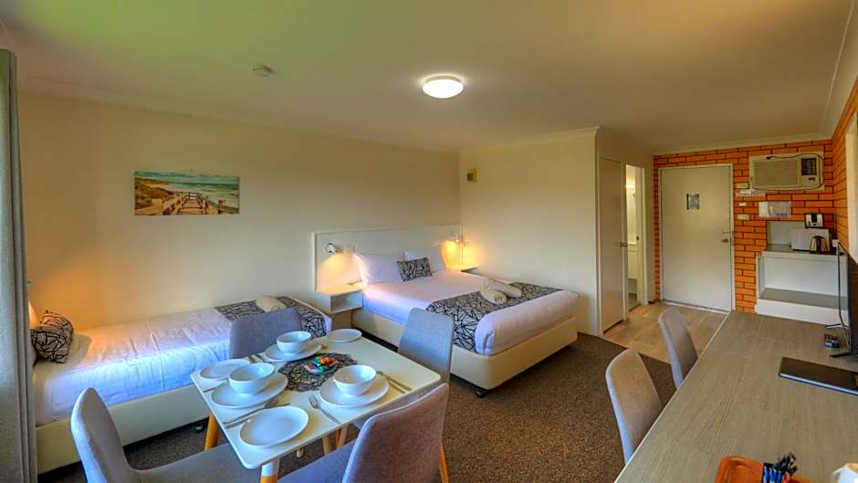 Rosebourne Gardens Motel