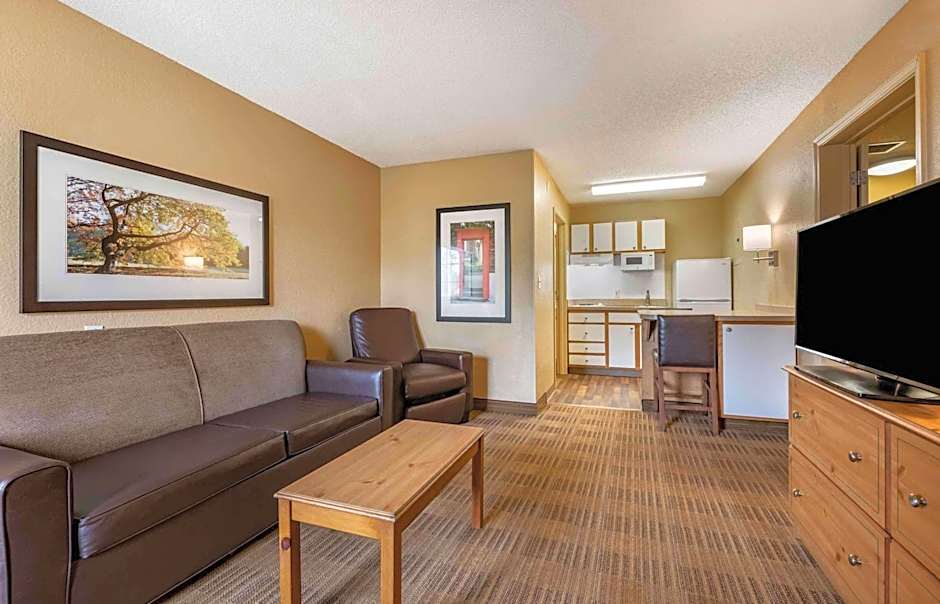 Extended Stay America Select Suites - Jacksonville - Southside - St. Johns Towne Ctr.