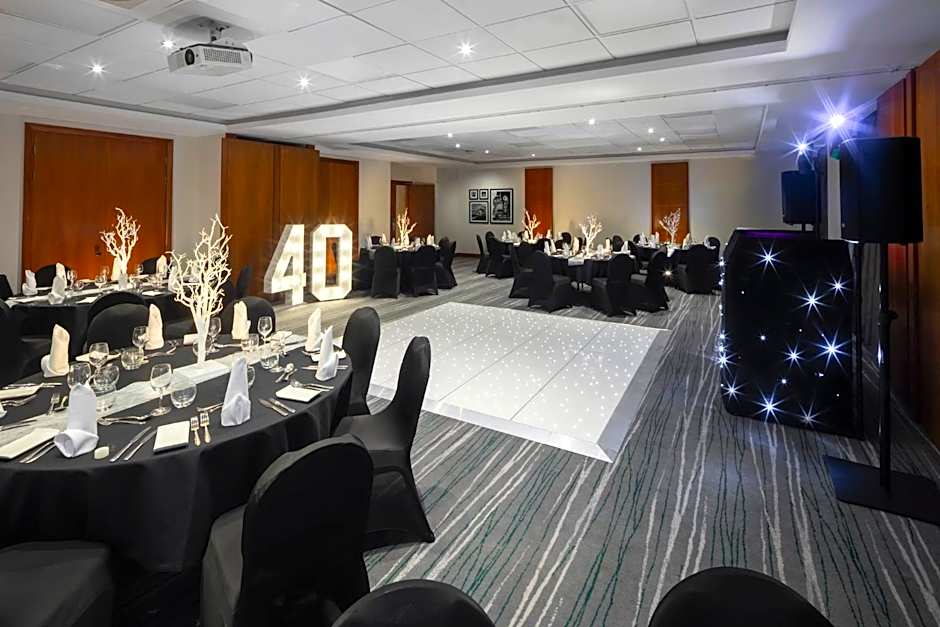 Holiday Inn Gloucester / Cheltenham By IHG