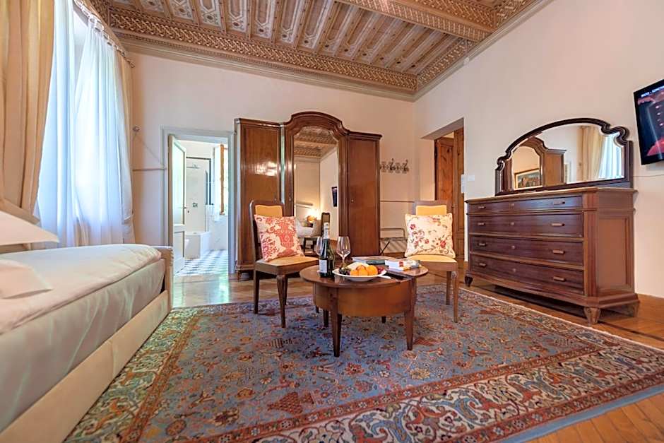 Villa Scacciapensieri Boutique Hotel
