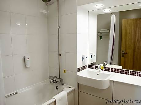 Premier Inn Gloucester Business Park
