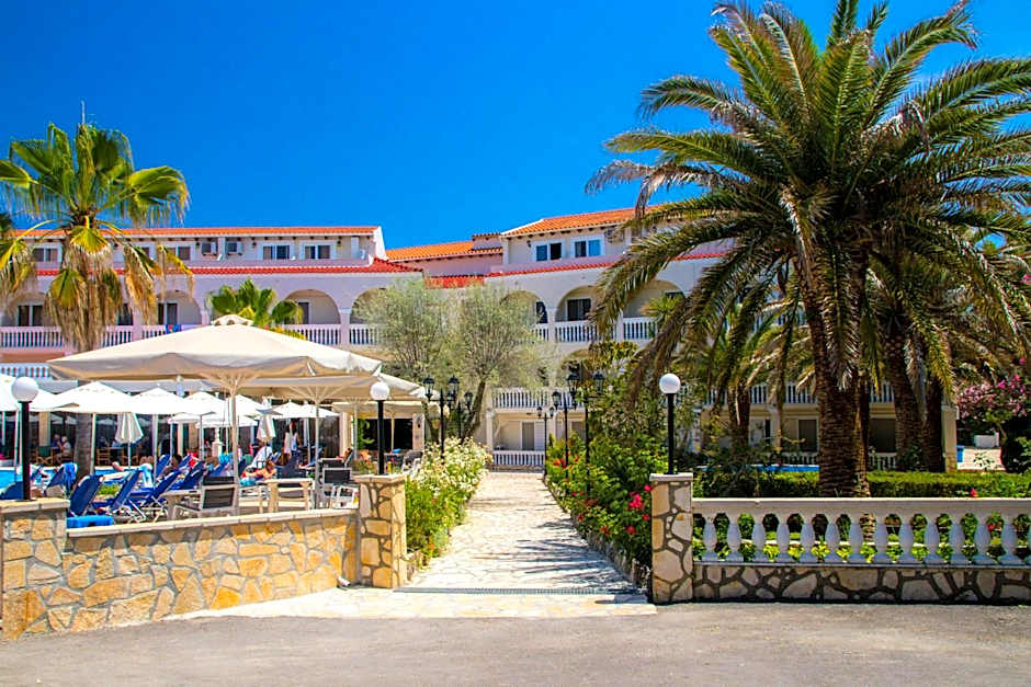 Angela Beach Hotel & Apts