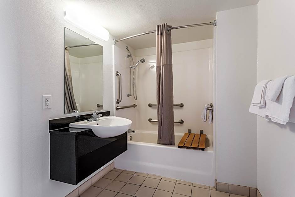 Motel 6-El Paso, TX - East