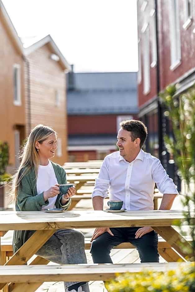 Henningsvær Bryggehotell - by Classic Norway Hotels