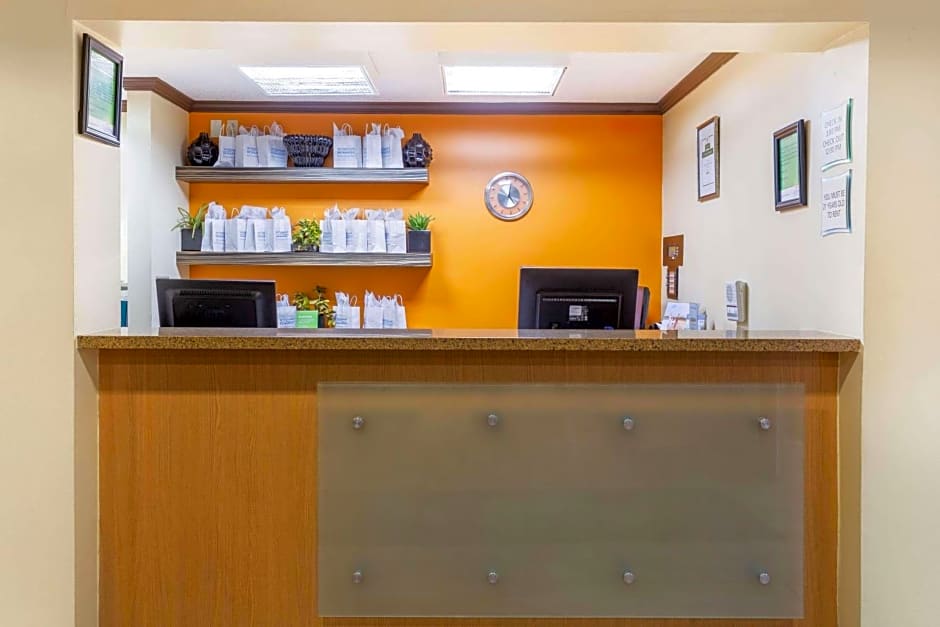 La Quinta by Wyndham Chicago Tinley Park