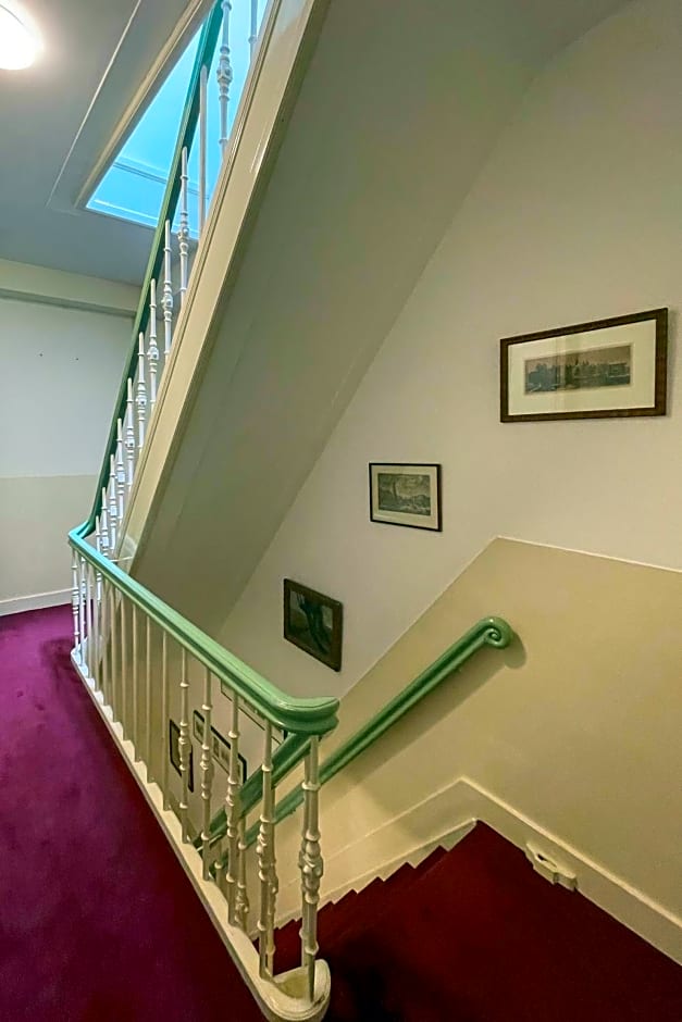 Central Rooftop Terrace Guest Suite