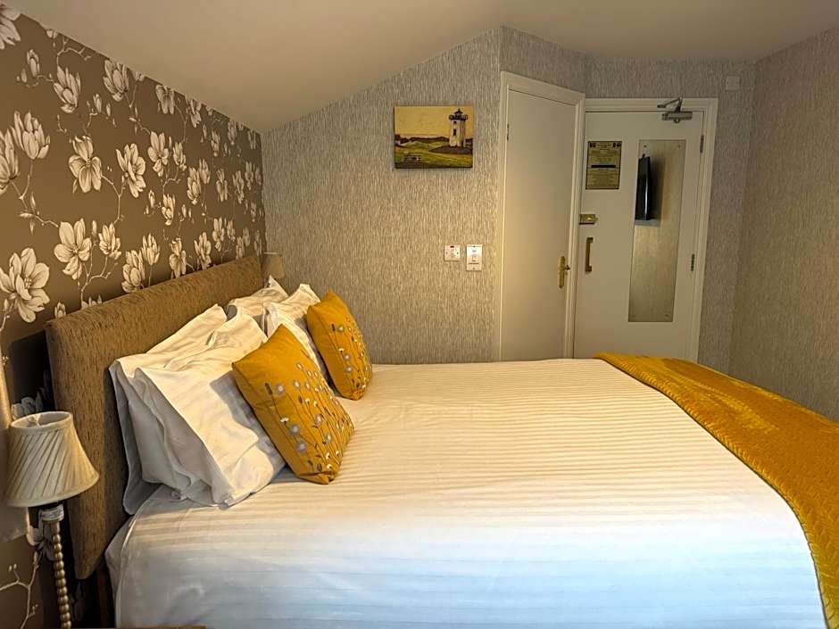 The Raincliffe Hotel