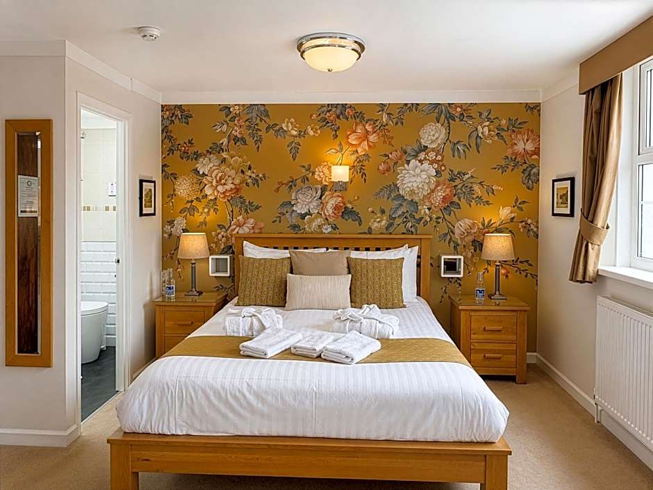 Riviera Lodge Hotel