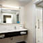 Hampton Inn & Suites Seattle/Northgate