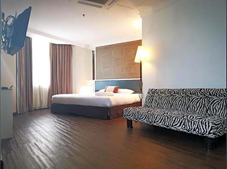 Regal Suite