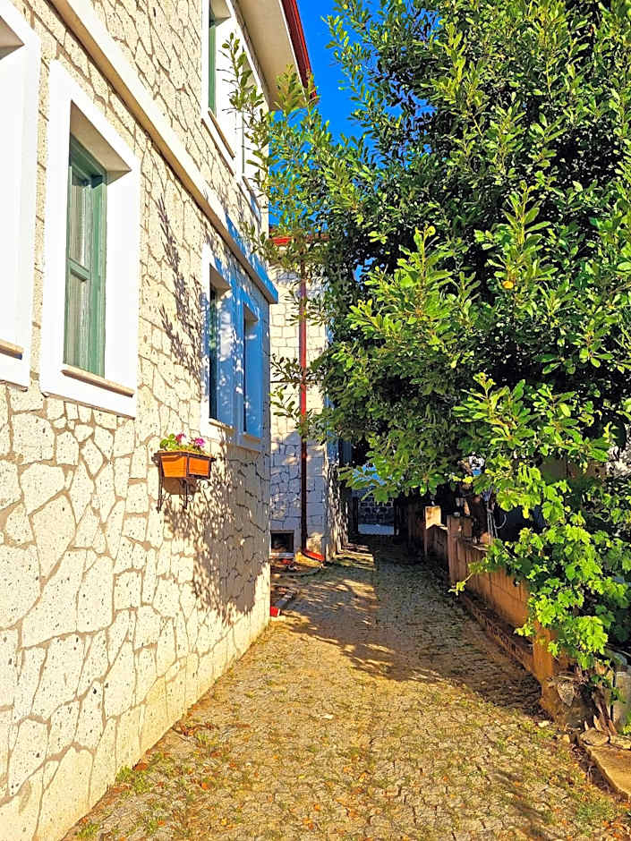 Paradise İmroz Butik Otel