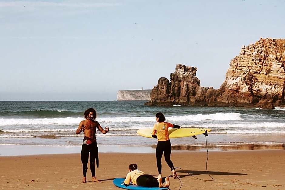Aldeia Caiçara Surf House