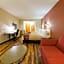 Red Roof Inn & Suites Philadelphia - Bellmawr