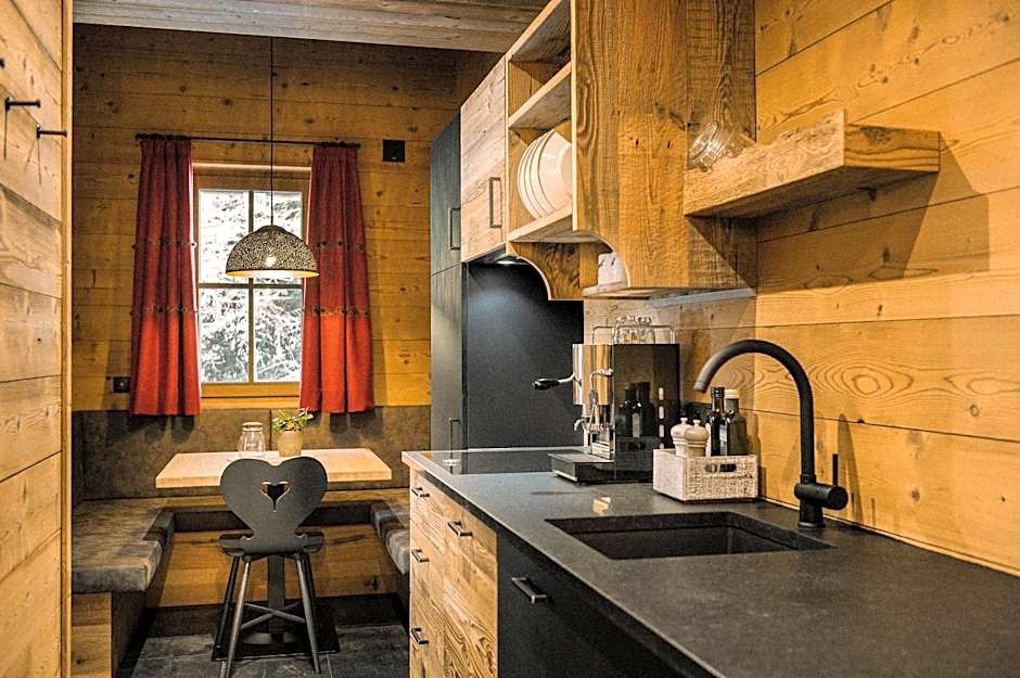 Mons Silva Private Luxury Chalets