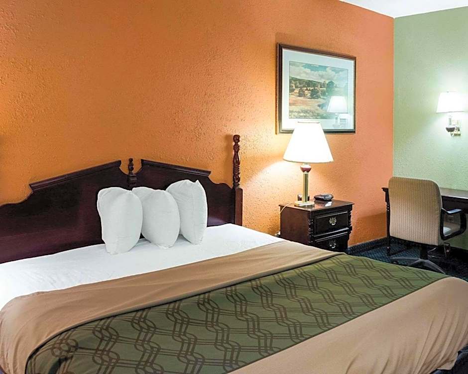 Econo Lodge Canton