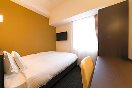 Single Room - Non-Smoking