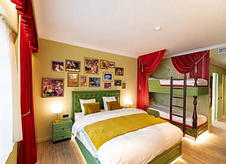 Theater Hotel