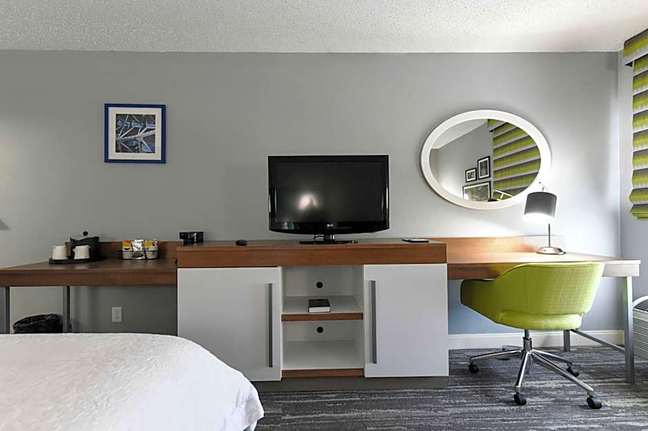 Hampton Inn By Hilton Youngstown-North