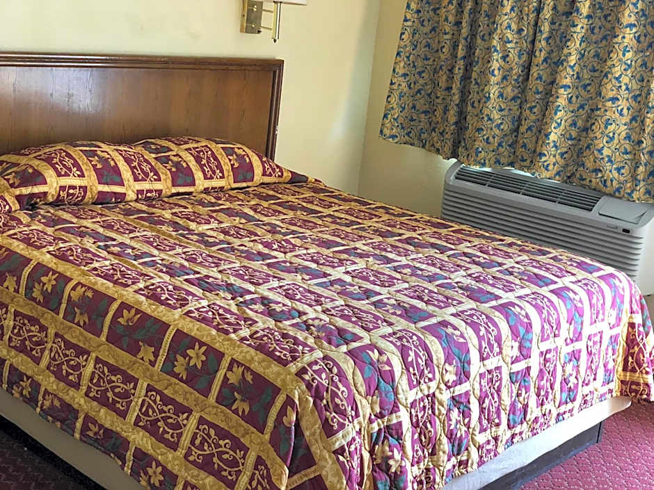 Country Host Inn