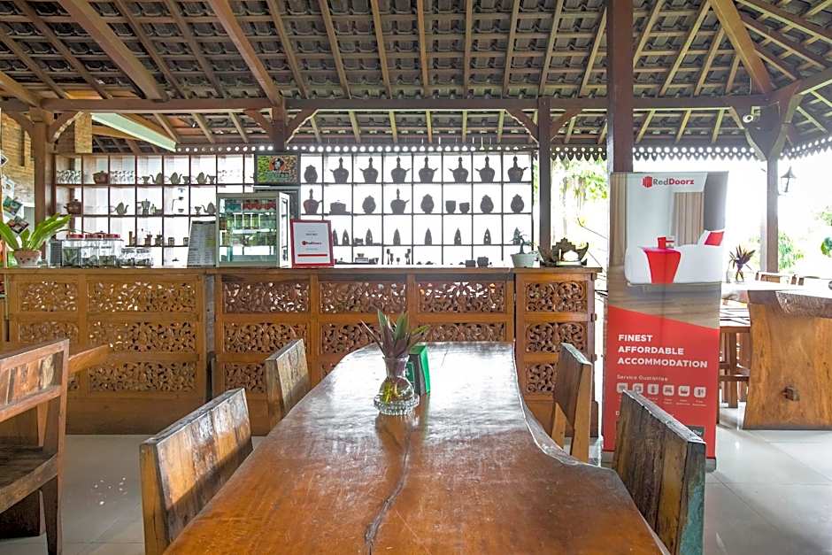 RedDoorz Plus @ Purwodadi