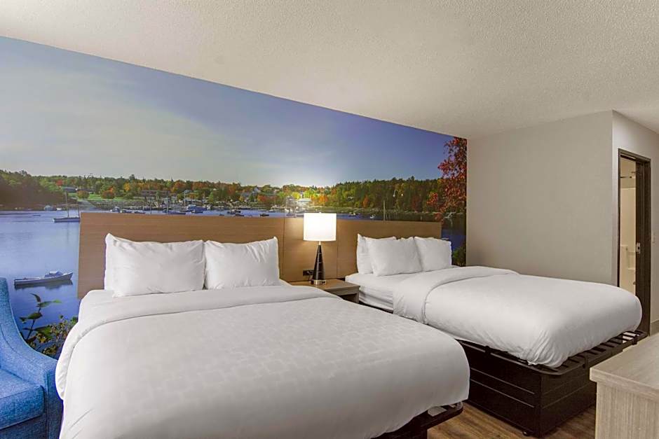 Clarion Pointe on the lake Clarksville-South Hill West