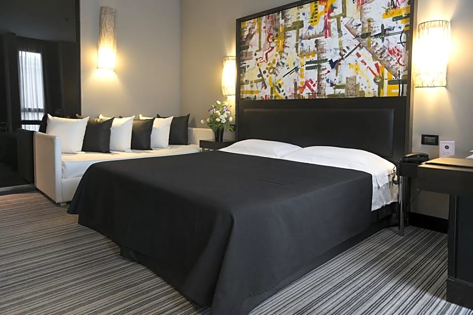 Twenty One Hotel