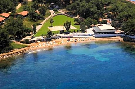 Rainbow Bay Ozdere Beach Hotel