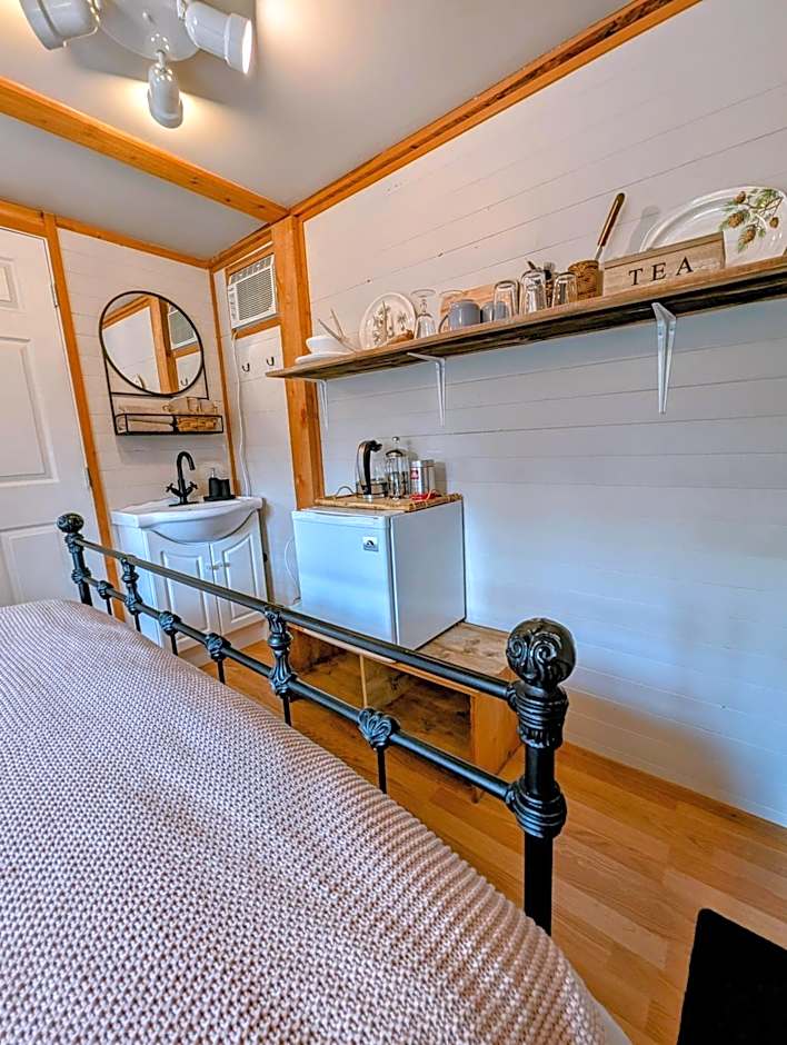 The Rusty Antler Cabin