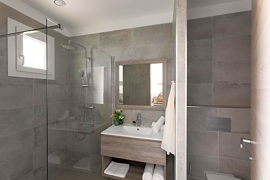 Hôtel-Restaurant Marina Di Lava - Grand Ajaccio