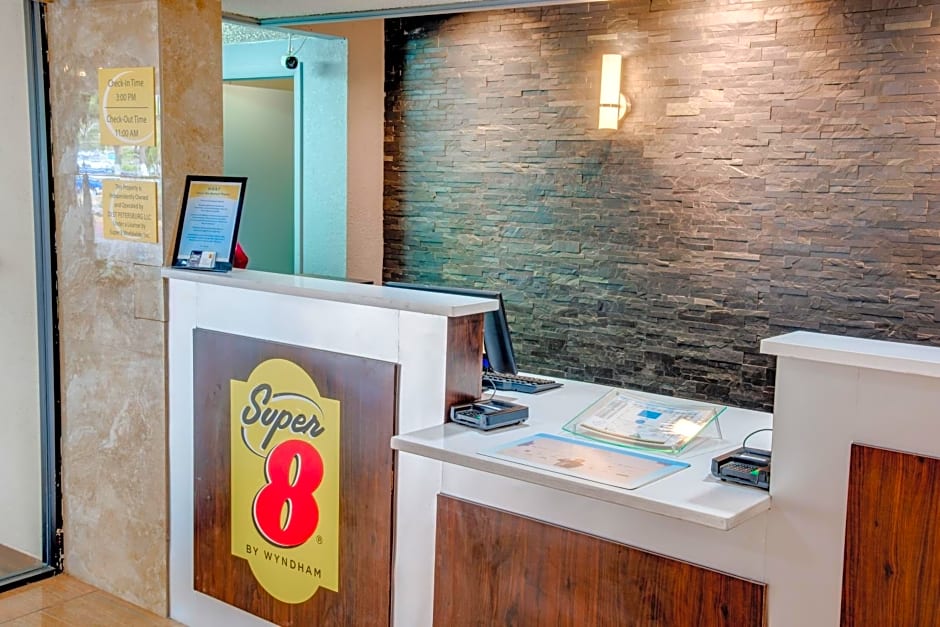 Super 8 by Wyndham St. Petersburg