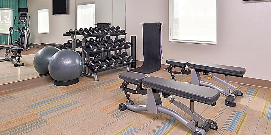 Holiday Inn Express and Suites - Mall of America - MSP Airport By IHG