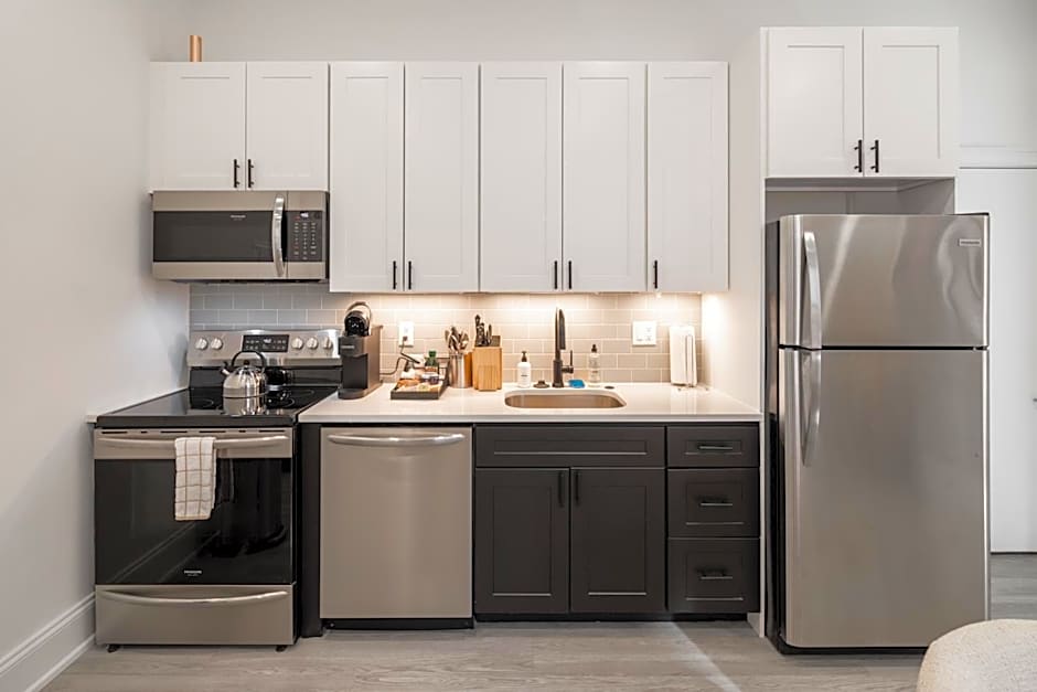 Sosuite at French Quarters - Rittenhouse Square