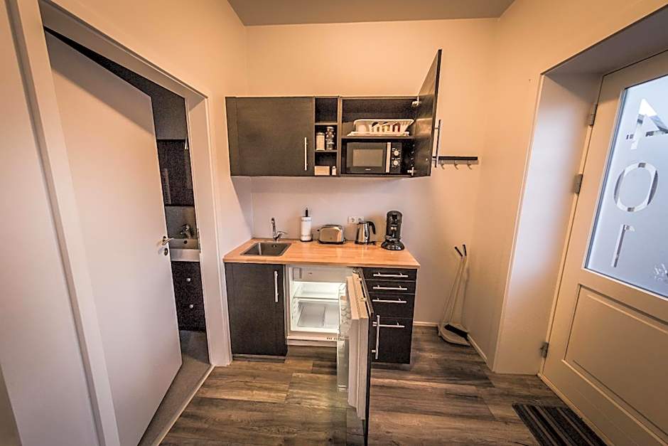 Bakki Apartments & Hostel